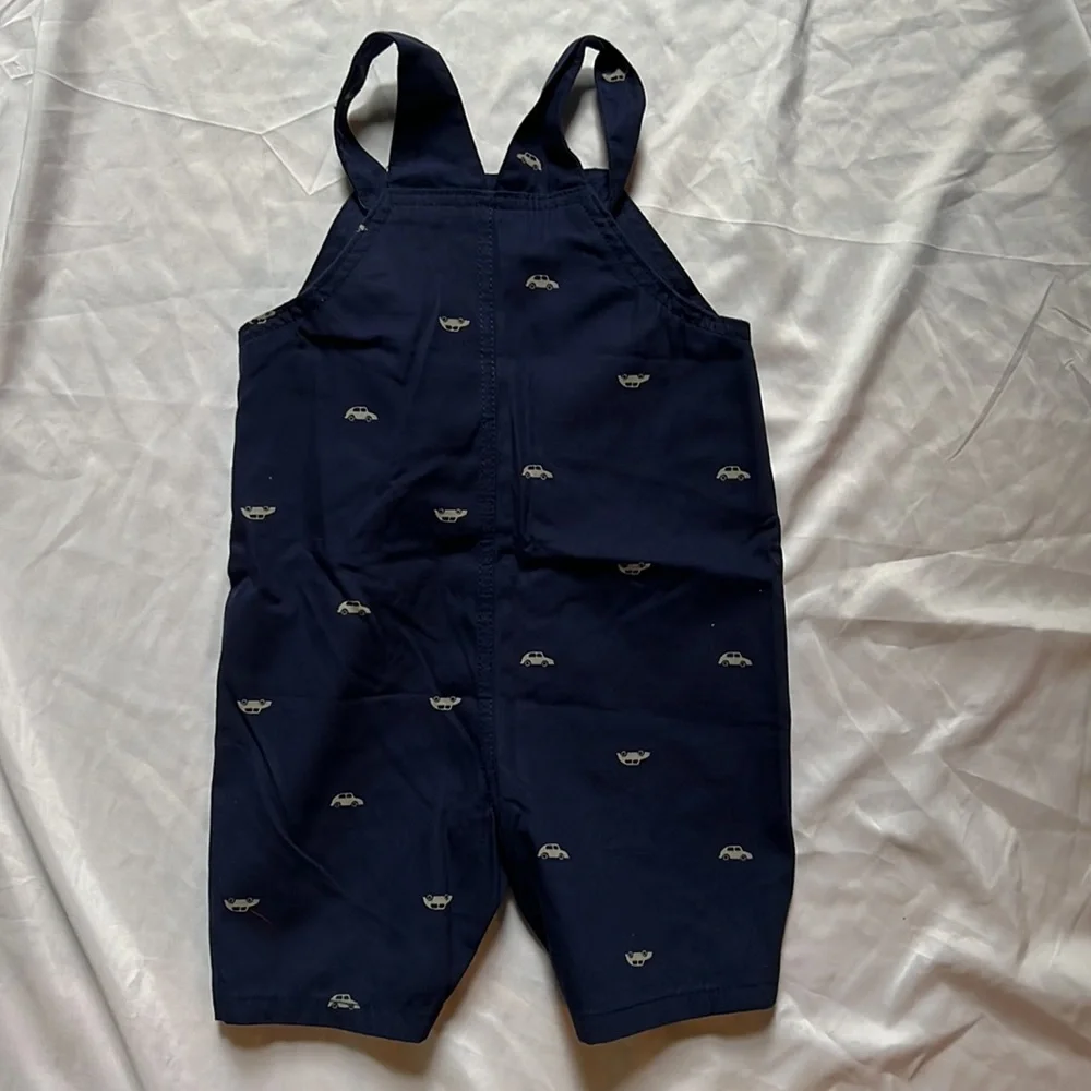 Carters set includes